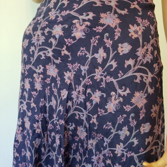 NWOT Wrap Skirt, Reversible. can wear it in so many ways. - Picture 11 of 15